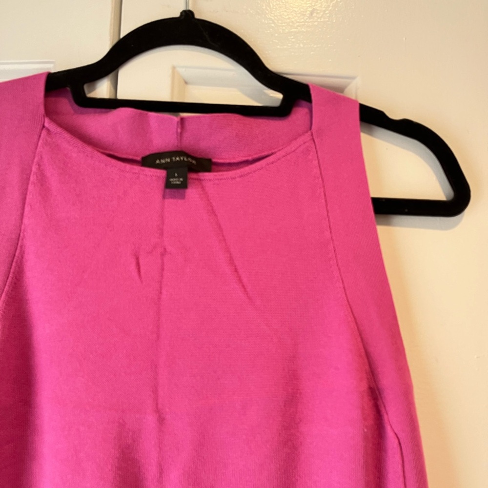 Ann Taylor Fucia Shell - Size L